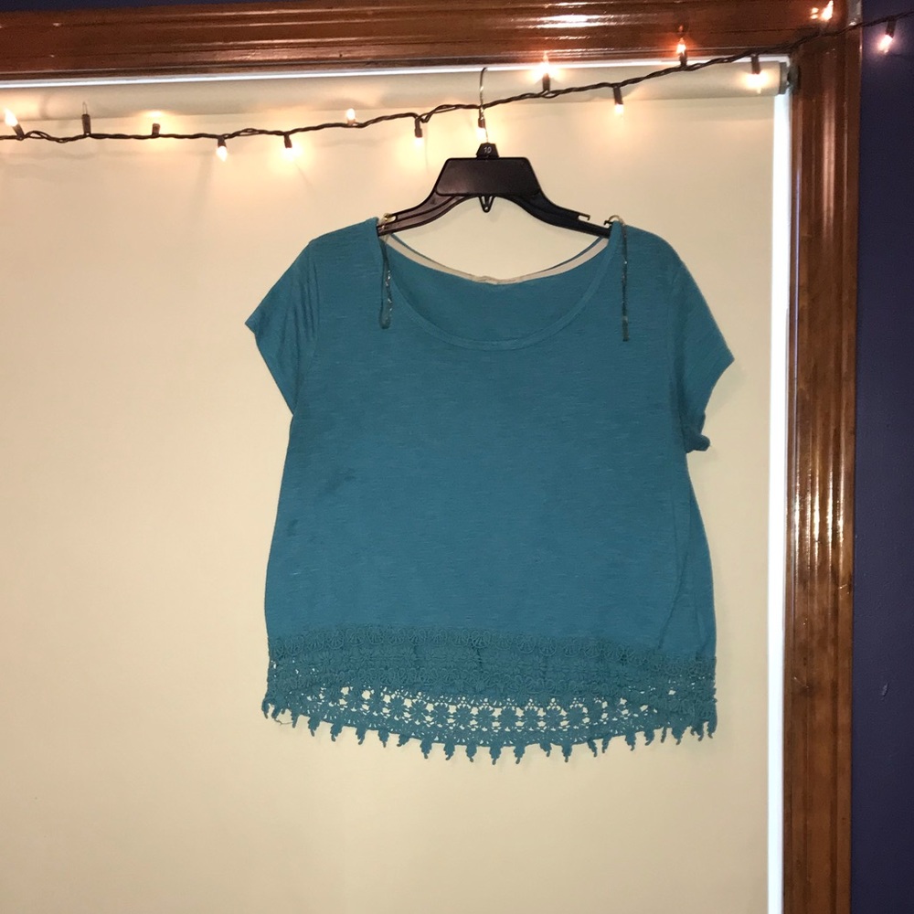 Rewind Blue-Teal Short-Sleeve Lace Crop Top